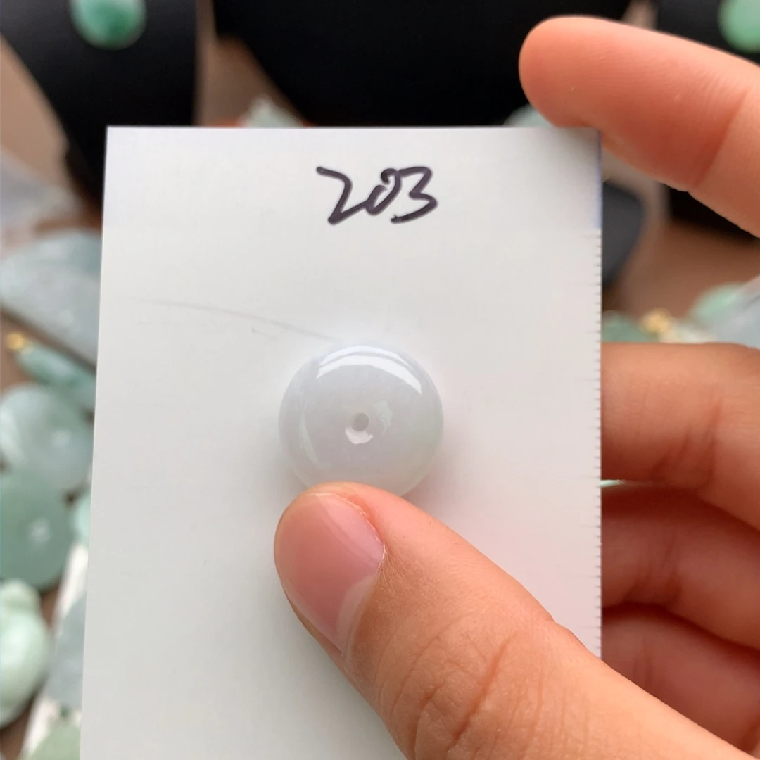 翡翠未镶嵌颈饰一***瓜吊坠