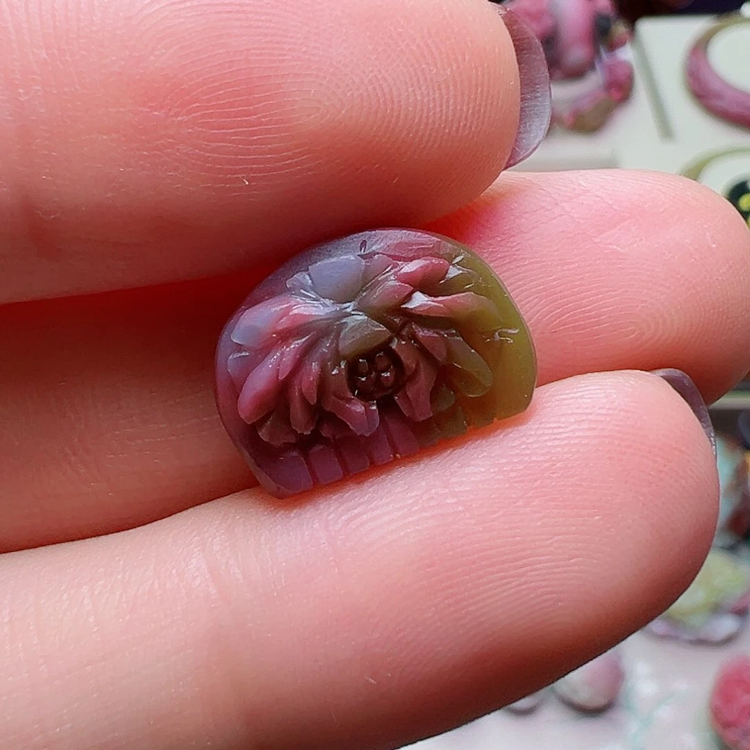 未镶嵌盐源玛瑙定制石英质玉