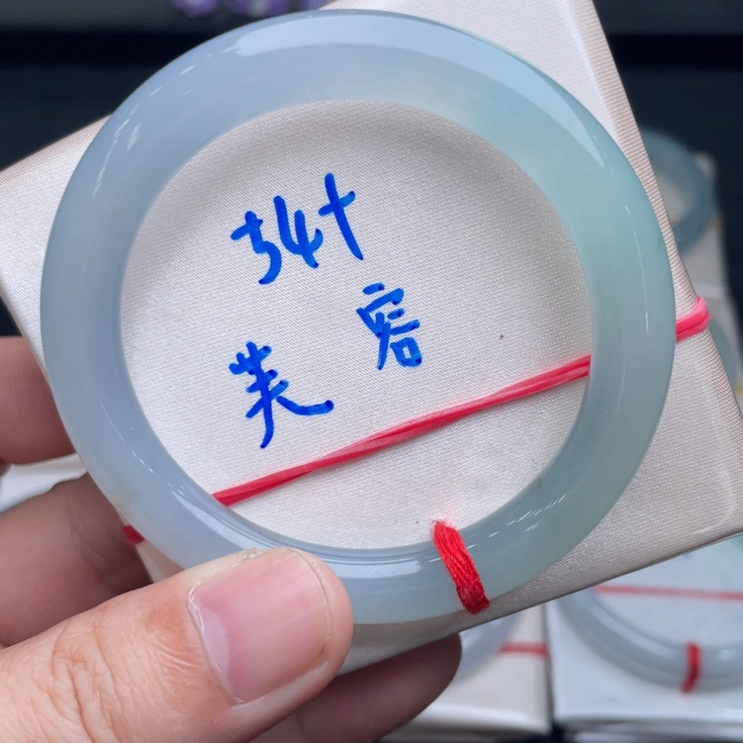 翡翠未镶嵌手镯翡翠手镯75