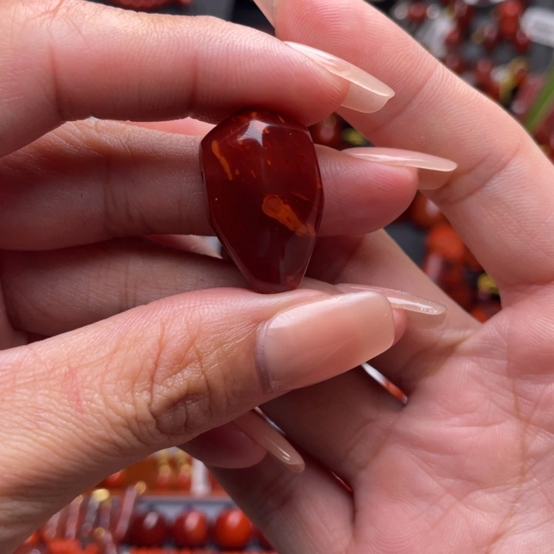 【闪购商品】南红玛瑙配饰未镶嵌为***君