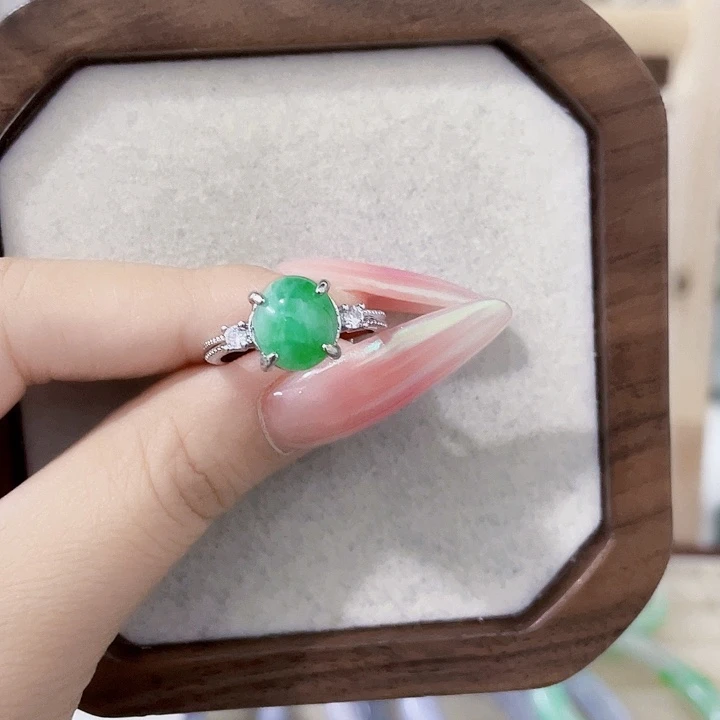 翡翠未镶嵌颈饰天然翡翠Ａ货