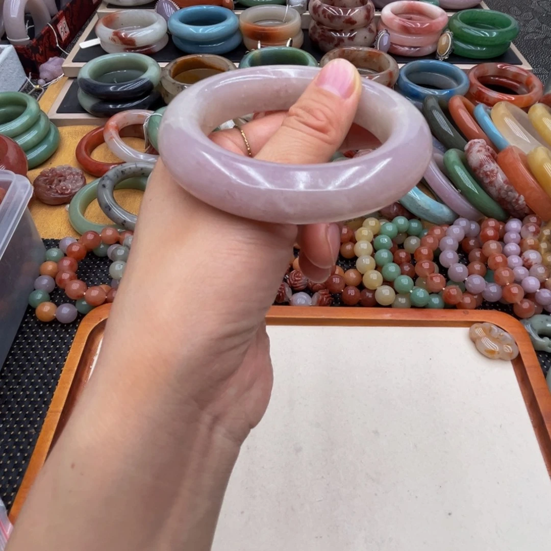 石英质玉未镶嵌圈口56
