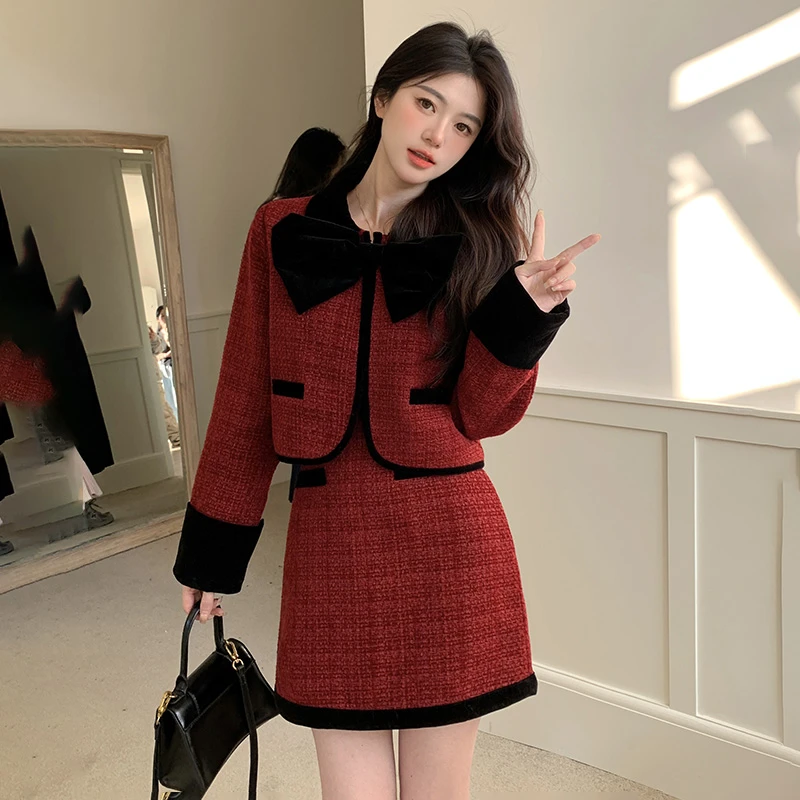 2025年秋冬新款实拍大码女装小香风法式毛呢加棉外套半身裙两件套