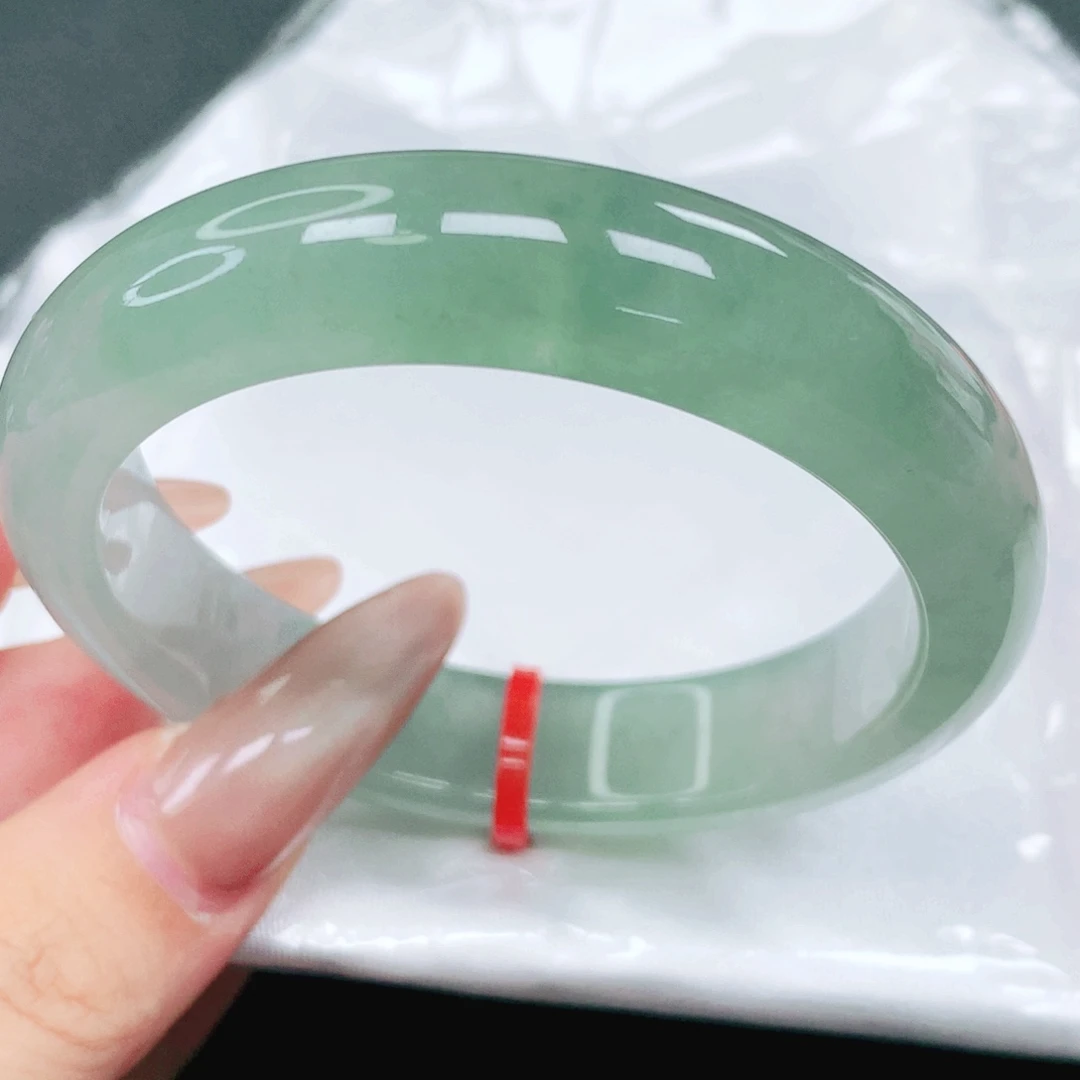 翡翠未镶嵌手镯53