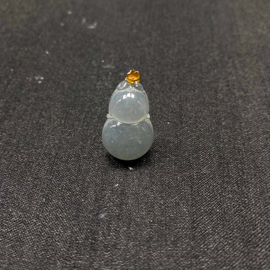 29天然缅甸翡翠A货18k葫芦/800279/上海嘉禾拍卖