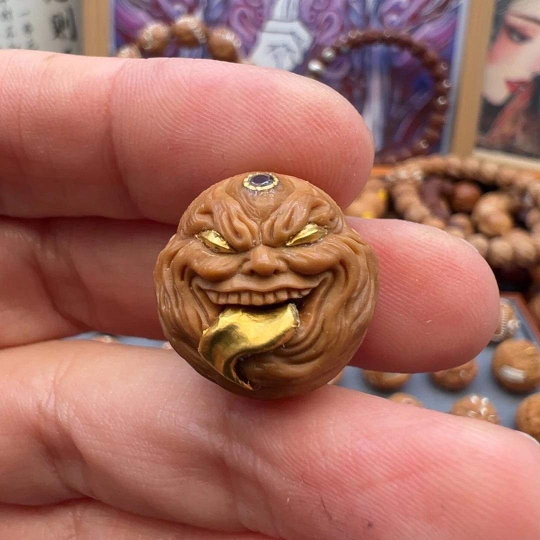 猴头核桃吊坠舔僧