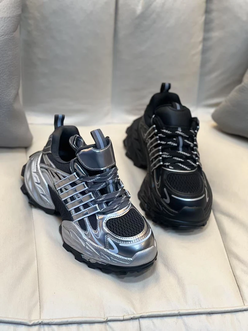 【唯品专属】1656-23新款2025轻便舒适透气女老爹鞋重工艺舒适鞋