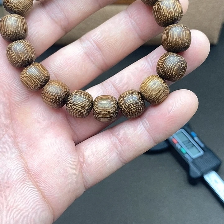 沉香碎屑沉香越南芽庄白奇1