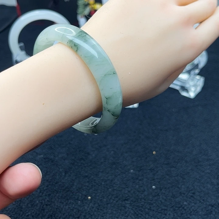 石英质玉未镶嵌手镯32