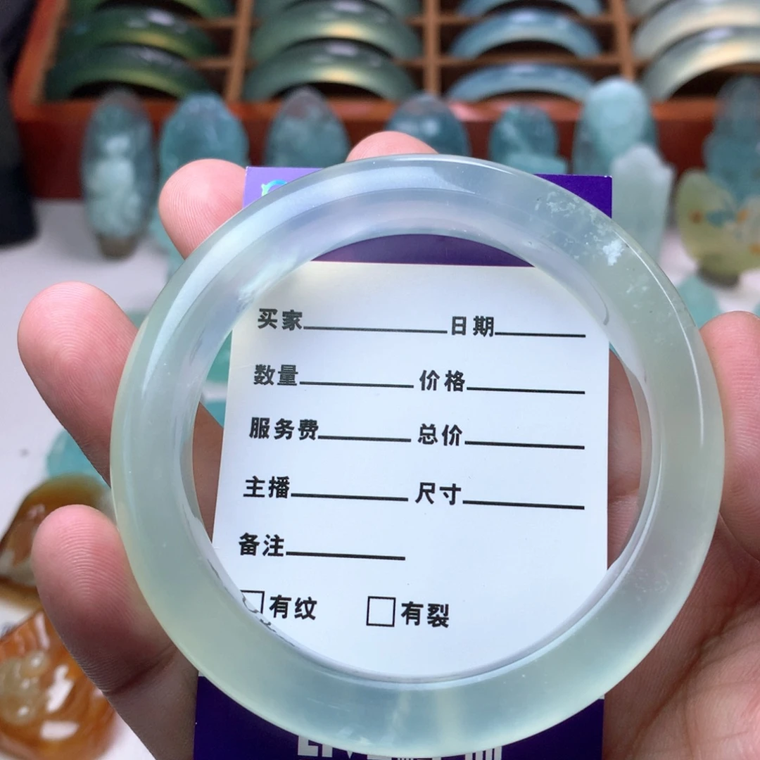 鱼***鱼未镶嵌蛇纹石玉手镯