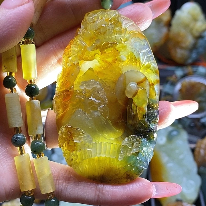 蛇纹石玉未镶嵌颈饰