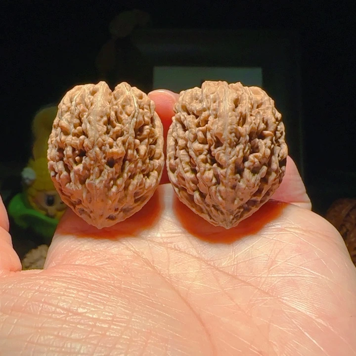 文玩核桃吊坠米子75