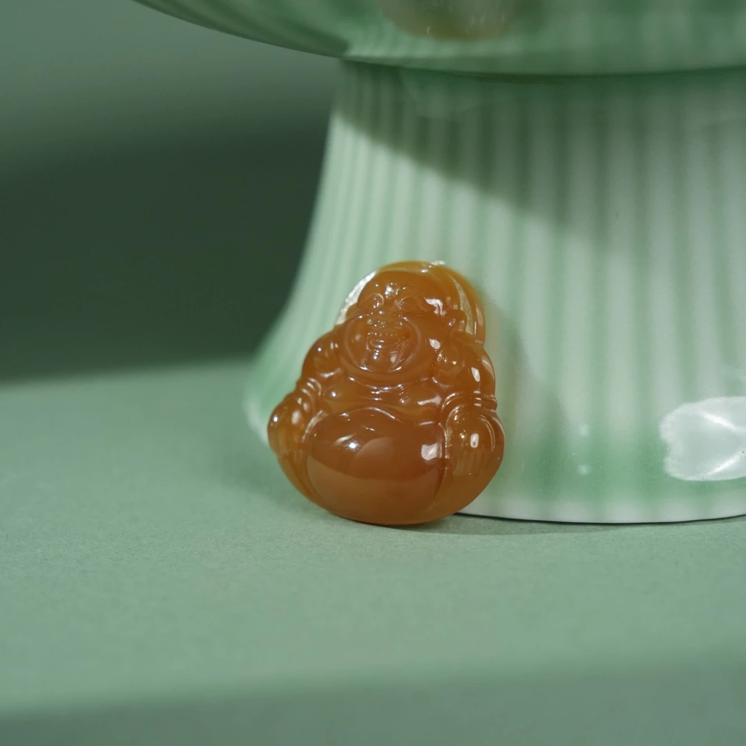 和田玉糖料佛公吊坠-pb