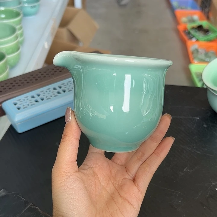 青瓷小米茶器龙泉青瓷
