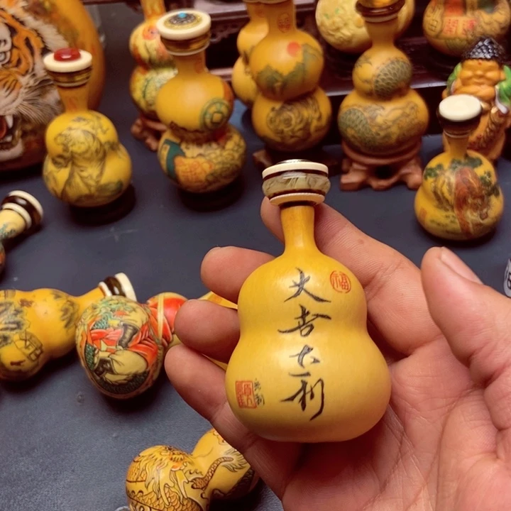 荣***腾有机玻璃精品品牌设计理念