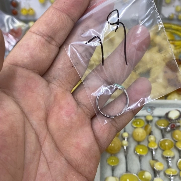 蜜蜡银S925镶嵌裸石戒指