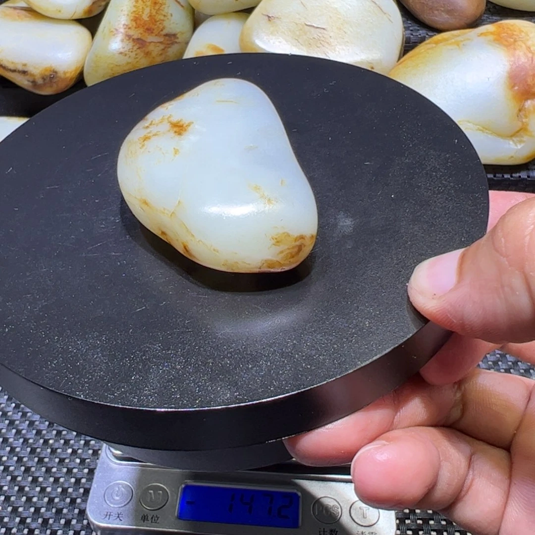 和田玉（子料）未镶嵌颈饰70