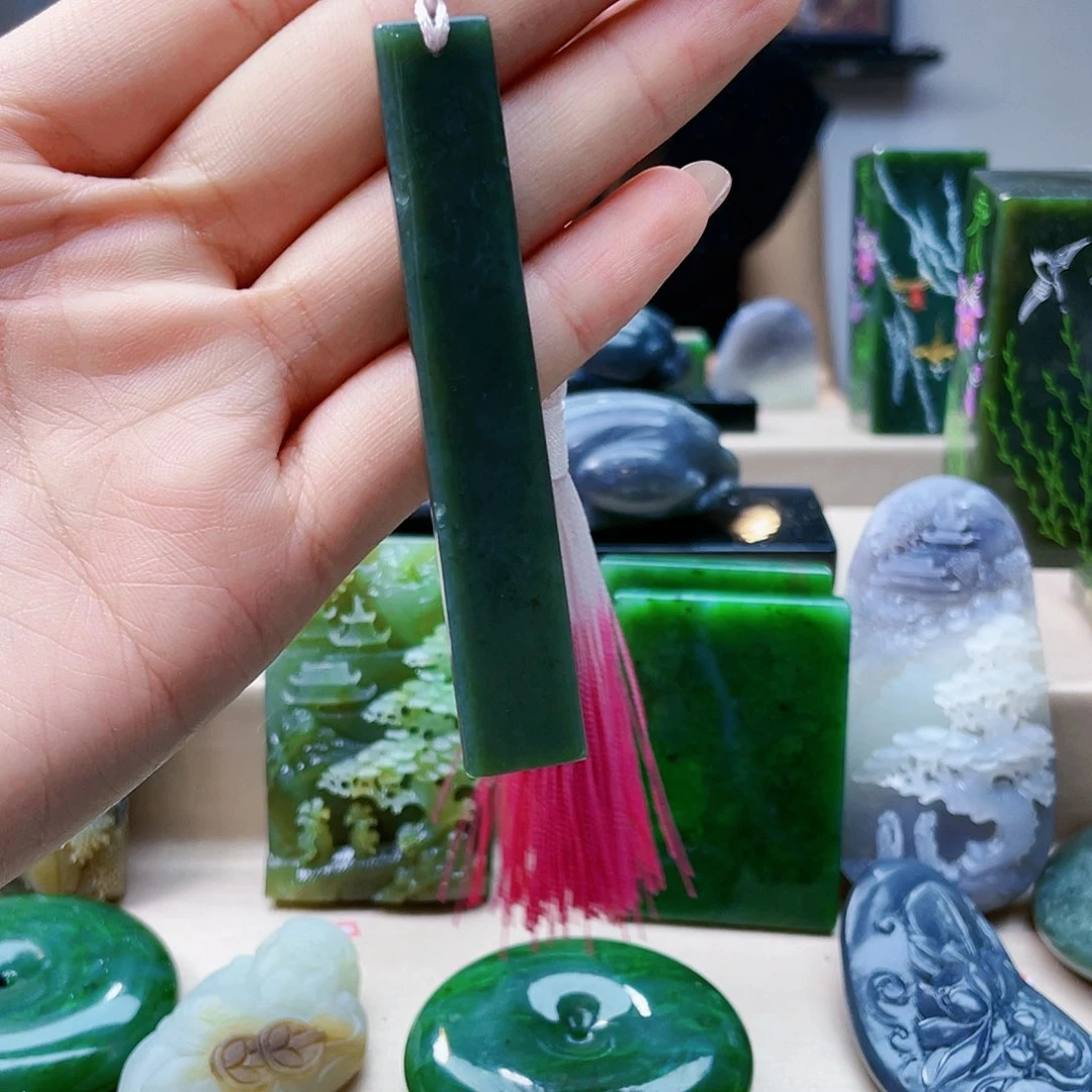 和田玉未镶嵌挂件