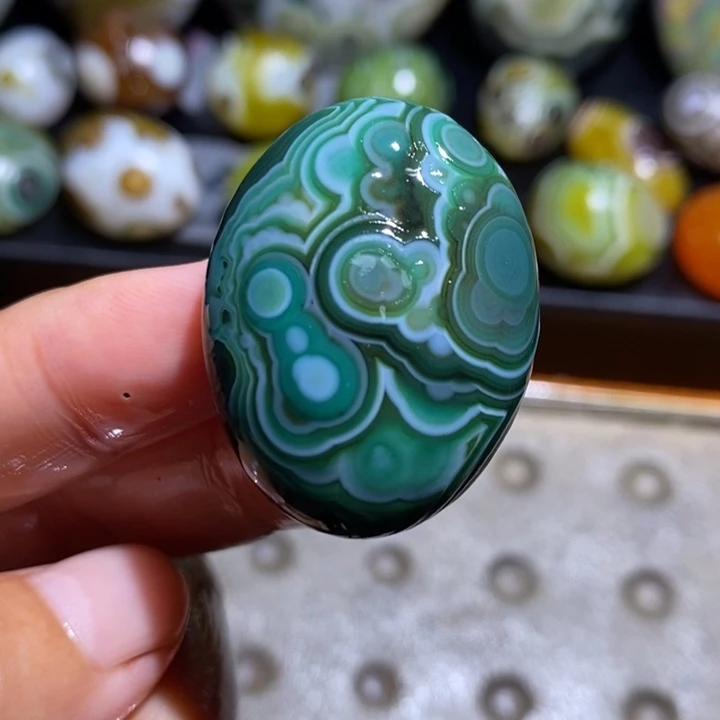 未镶嵌玛瑙/玉髓珠宝半成品105