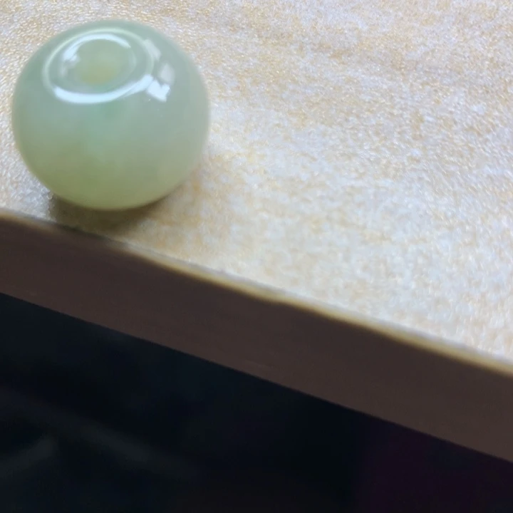翡翠未镶嵌颈饰吊坠