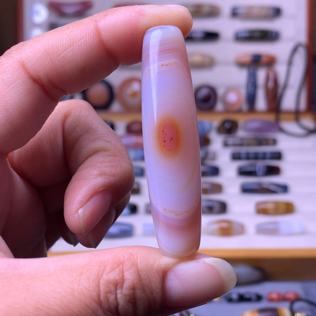 玛瑙/玉髓未镶嵌珠宝奇石