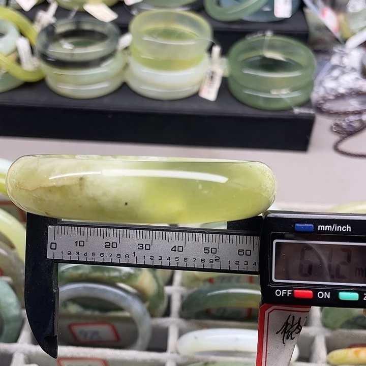 未镶嵌蛇纹石玉手镯970