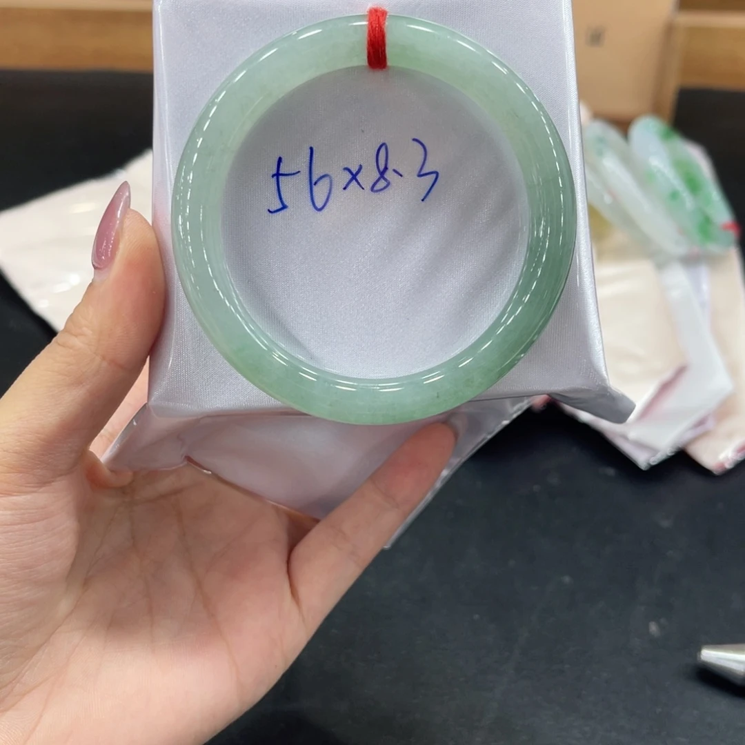 未镶嵌手镯翡翠翡翠