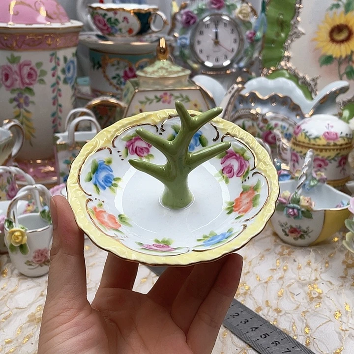 杯碟陶瓷摆件陶瓷