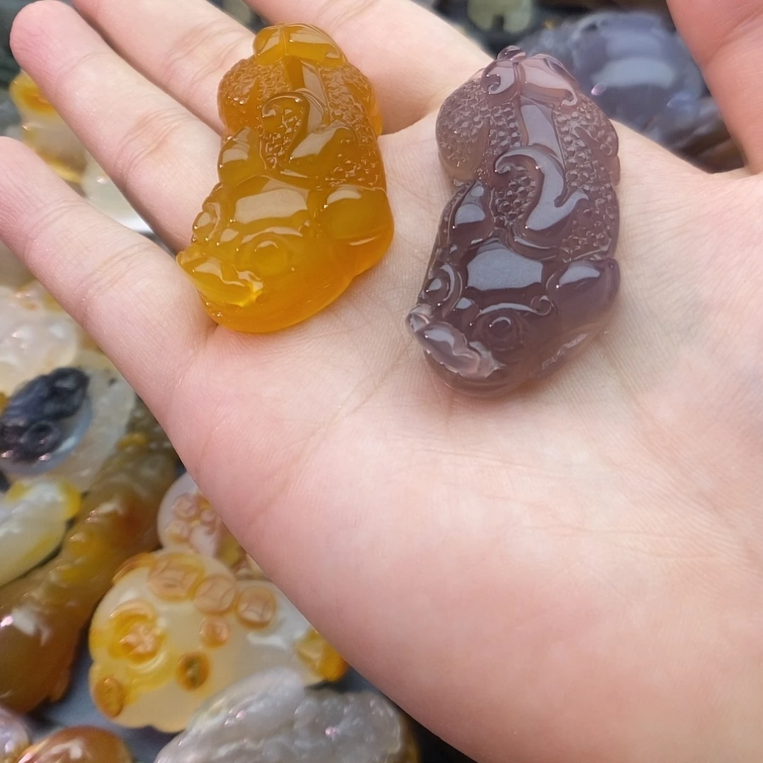 玛瑙/玉髓未镶嵌颈饰