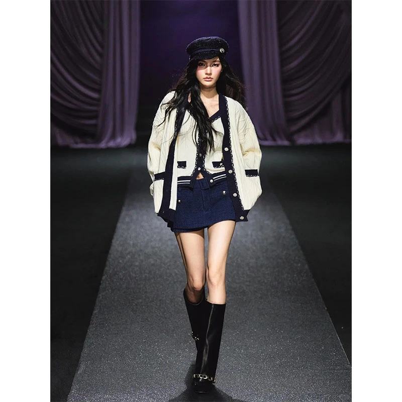 早秋季新款显瘦背心内搭修身开衫上衣气质时尚高级感收腰a字裙裤