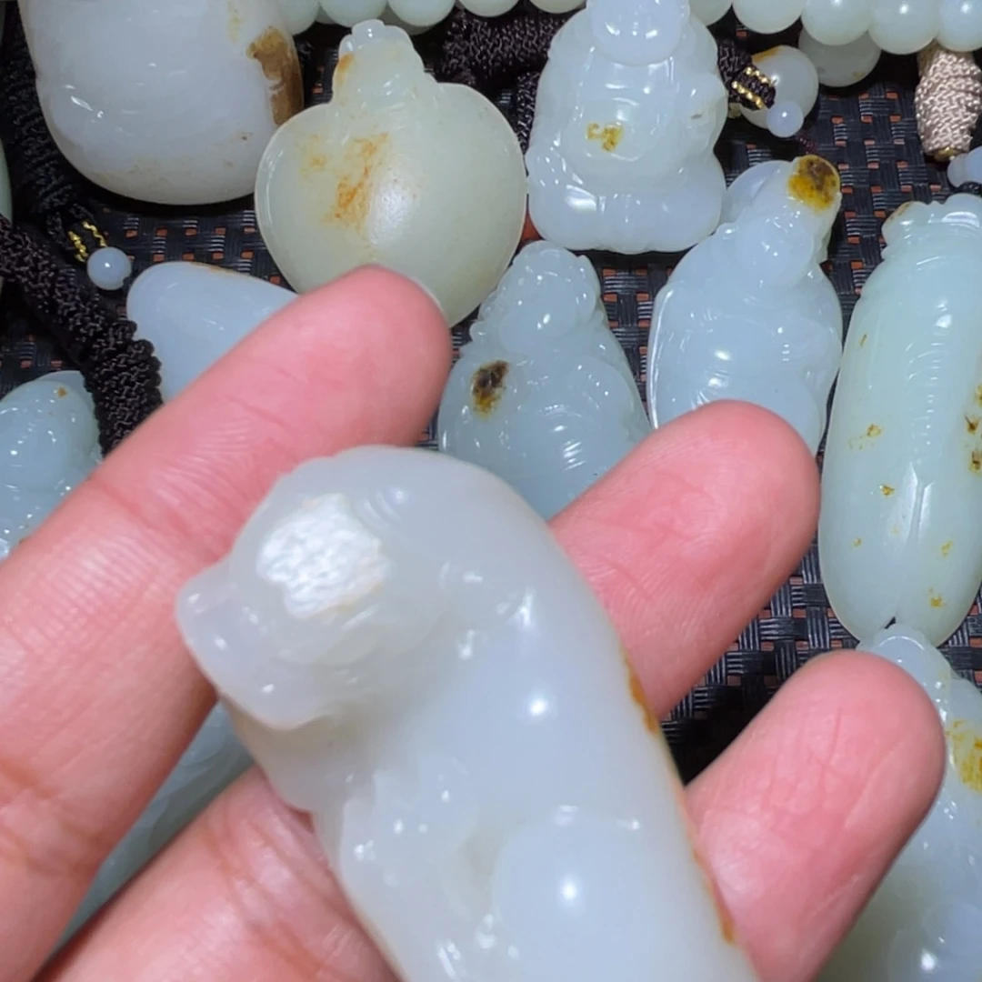 八***安和田玉未镶嵌挂件