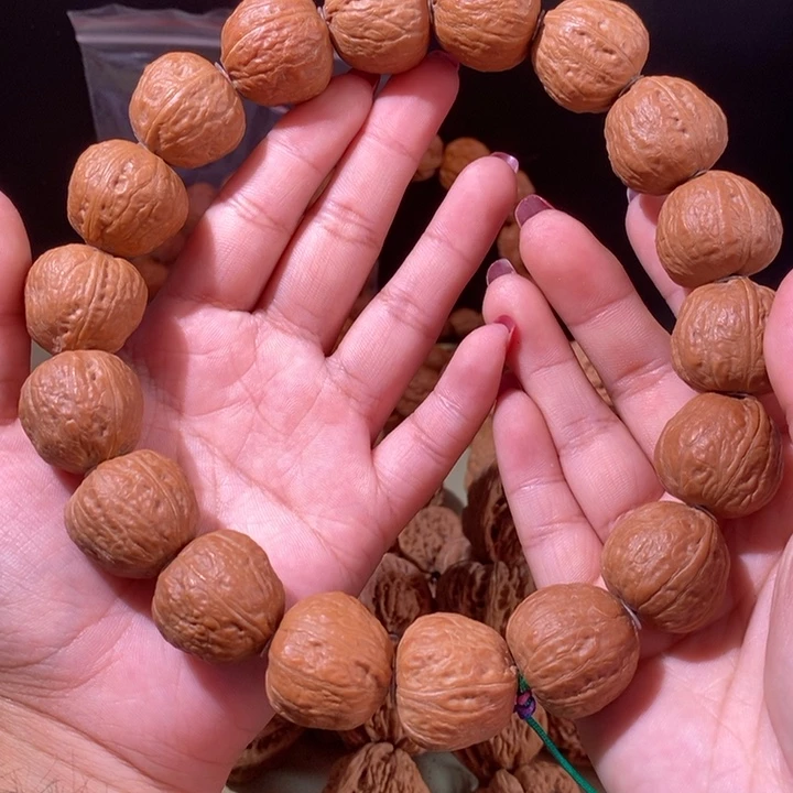 文玩核桃手串……46