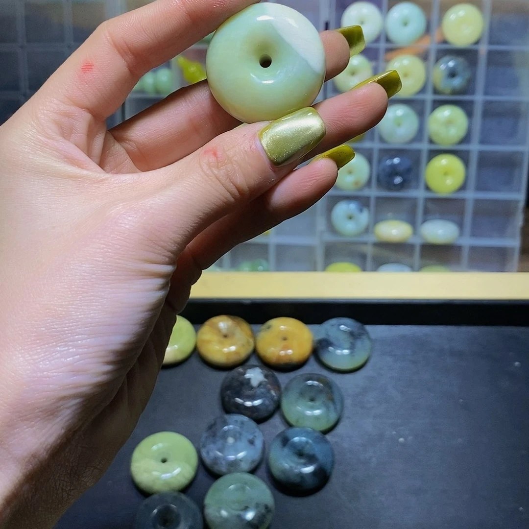 蛇纹石玉其他未镶嵌97