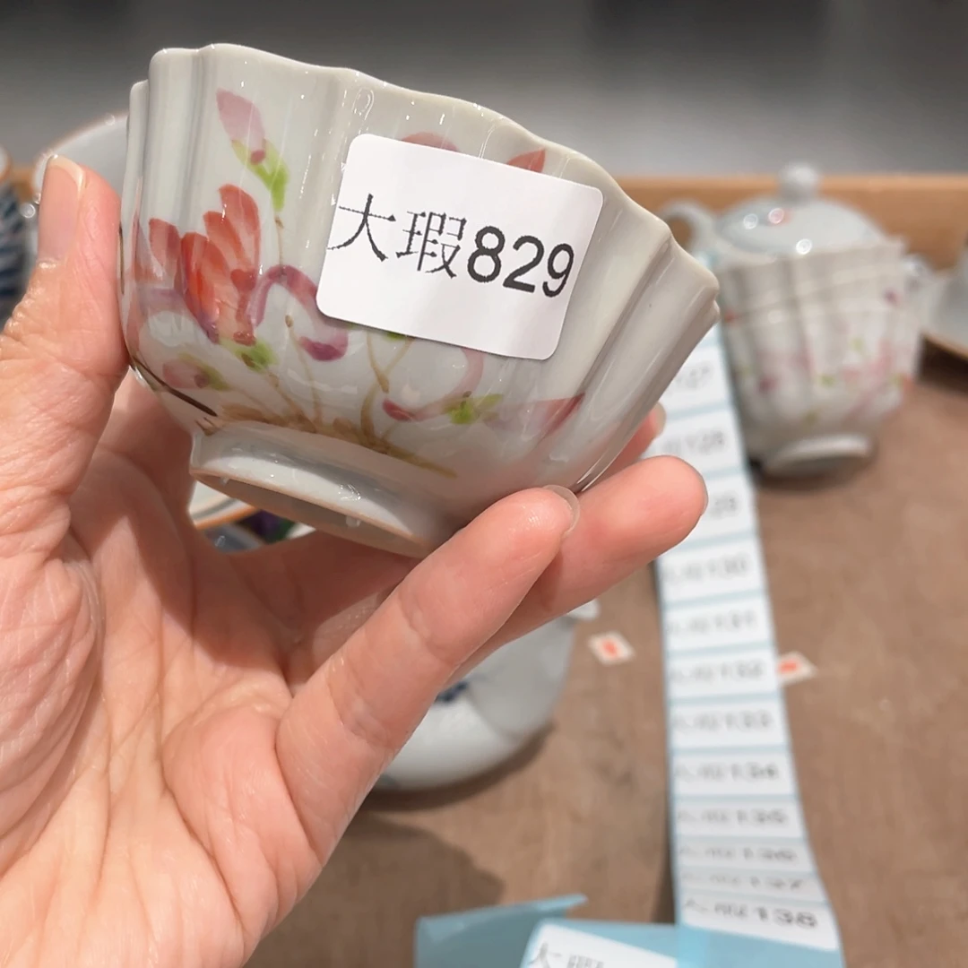 釉下手绘茶具微瑕