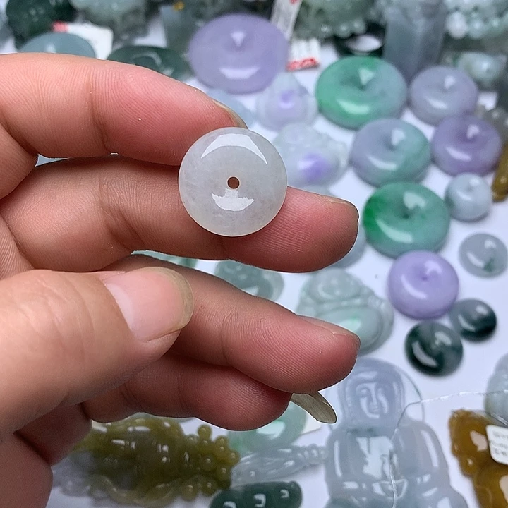 翡翠未镶嵌颈饰天然翡翠