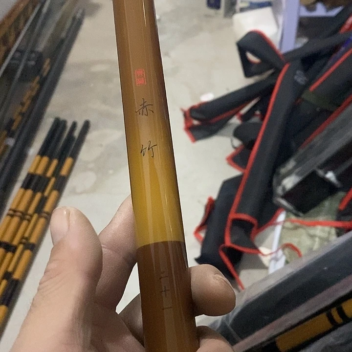赤竹6.3米鱼竿一根，，