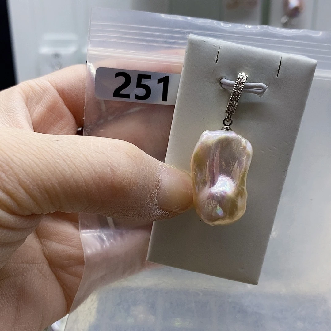 颈饰合金淡水珍珠