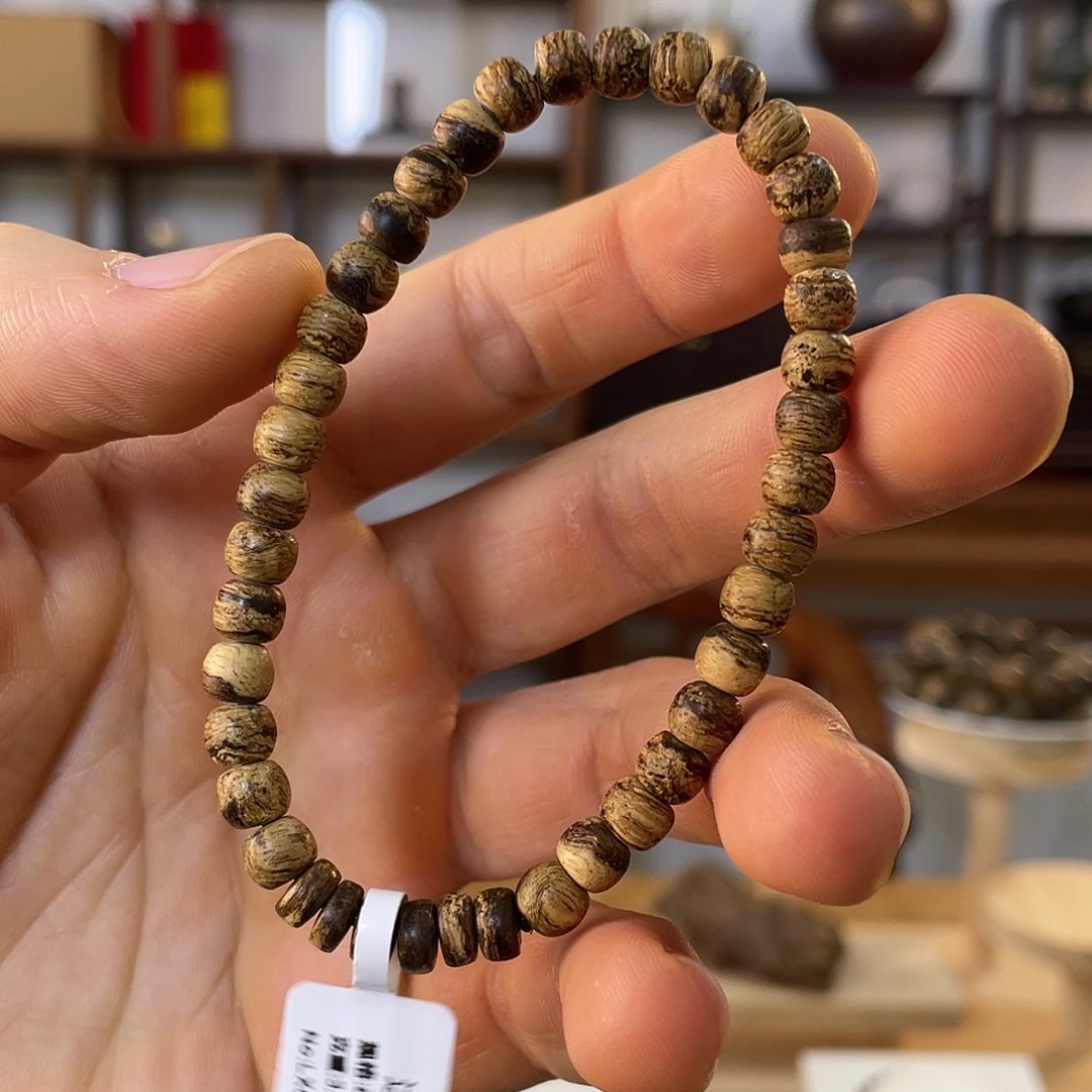 沉香手串达拉干 6mm*5mm 3.4g