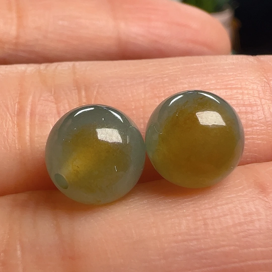 翡翠散珠翡翠冰飘黄翡圆珠卡8.7左右