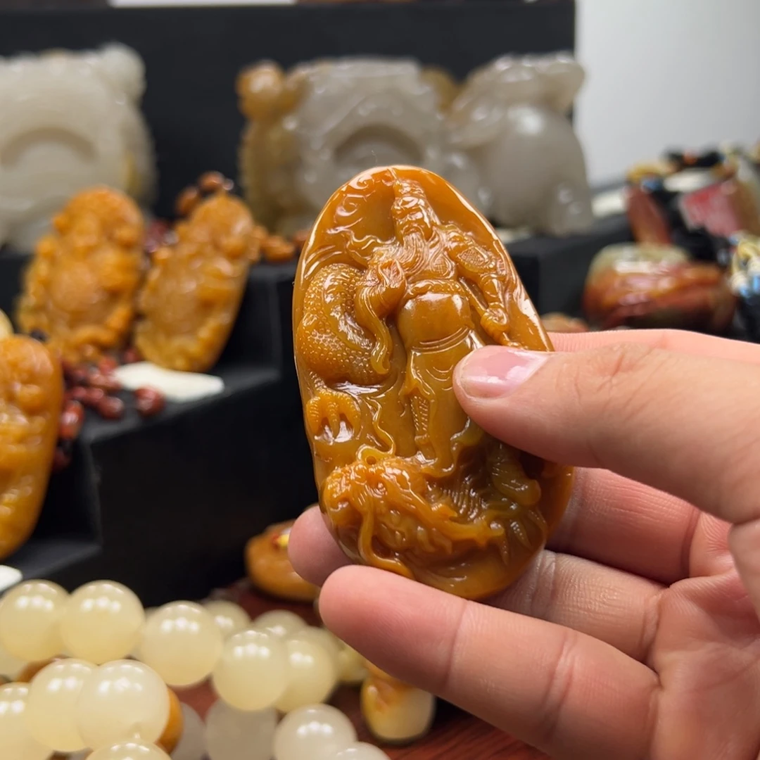 石英质玉（黄龙玉）未镶嵌多样化发货