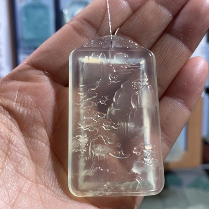 岫玉未镶嵌颈饰吊坠