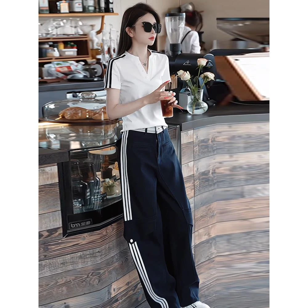 时尚休闲运动套装女士夏季新款条纹V领短袖T恤宽松工装裤两件套潮