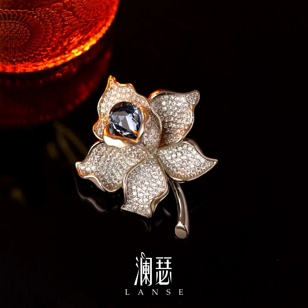 澜瑟 铜合金锆石胸针 【XZ5341 冰钻蓝玫】胸针复古宫廷轻奢