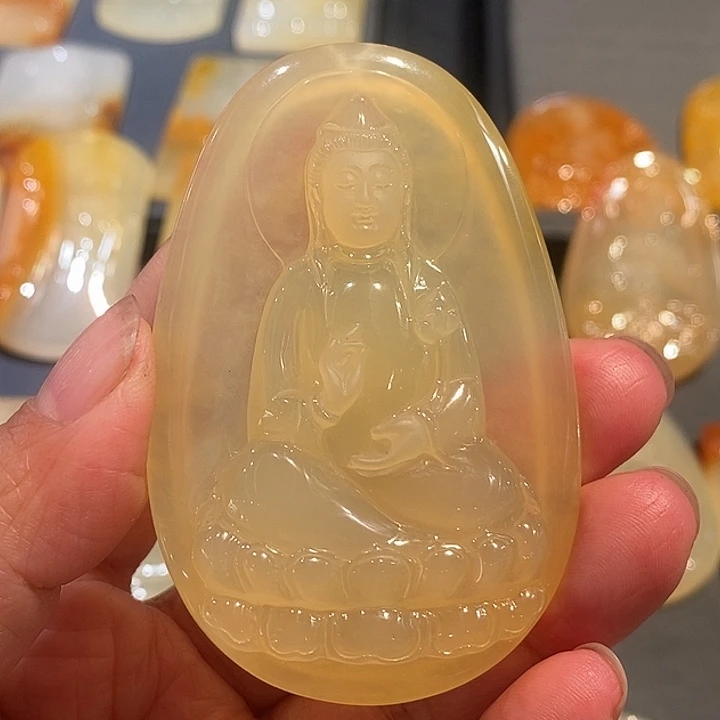 石英质玉（黄龙玉）未镶嵌颈饰