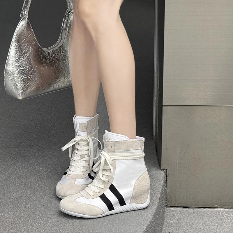 高帮平底小白鞋女夏季薄款2025年新款休闲运动鞋真皮百搭马丁靴女
