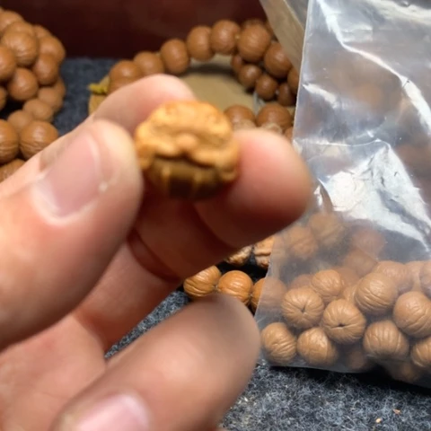 猴头核桃吊坠聚*盆