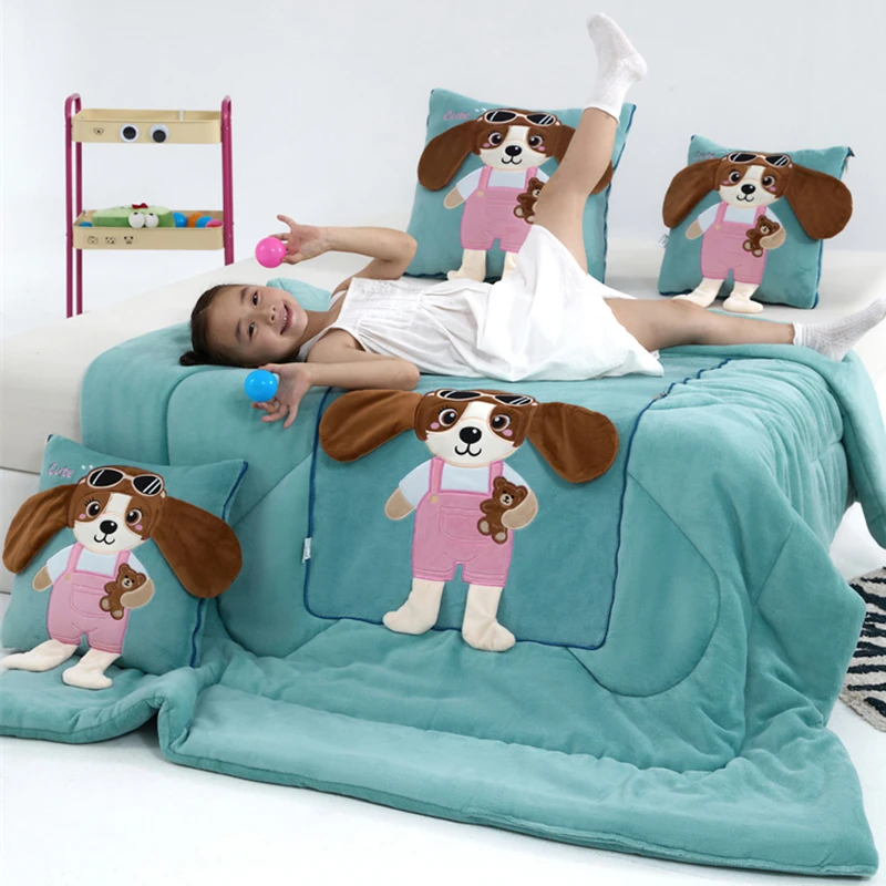 牛奶绒抱枕被子加厚两用毛毯卡通汽车靠垫学校办公午睡折叠枕头被