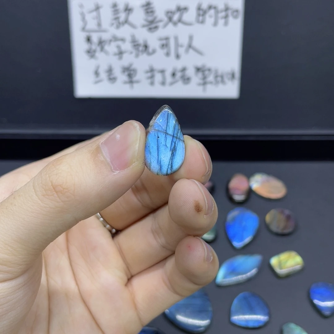 水晶不规则未镶嵌谢*丹