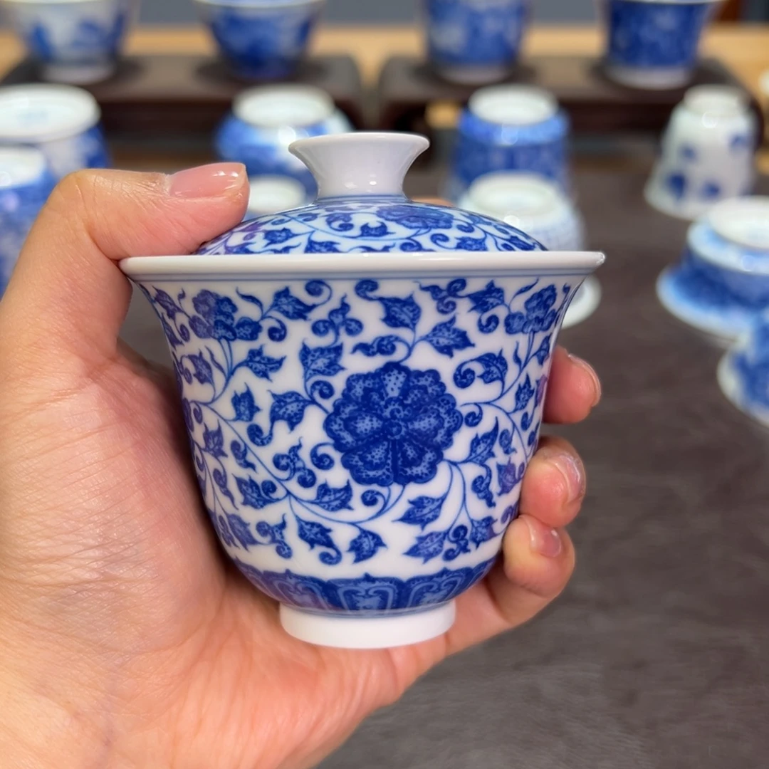 点工缠枝莲二才盖碗