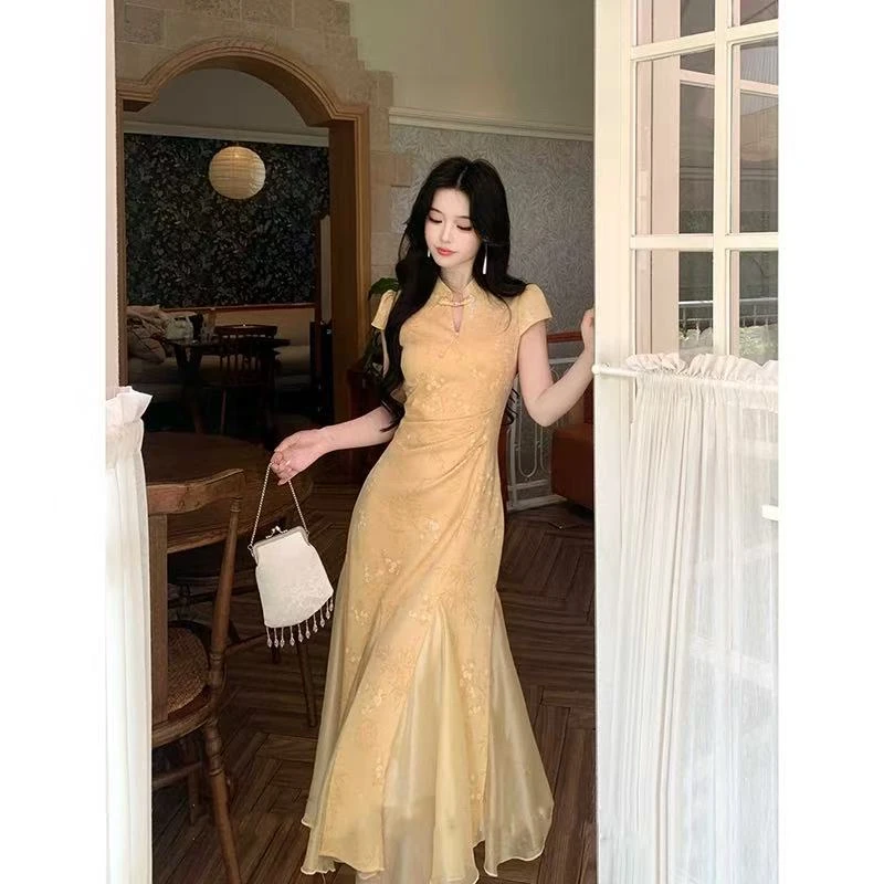 玉穗金澜新中式黄色插片式鱼尾改良旗袍温婉气质连衣裙